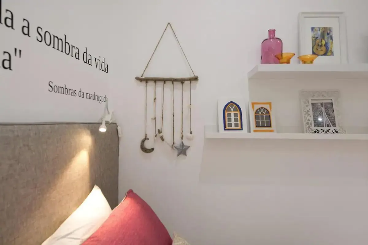 Very Central Studio Near Subway Lisboa 0*,  Portugalsko
