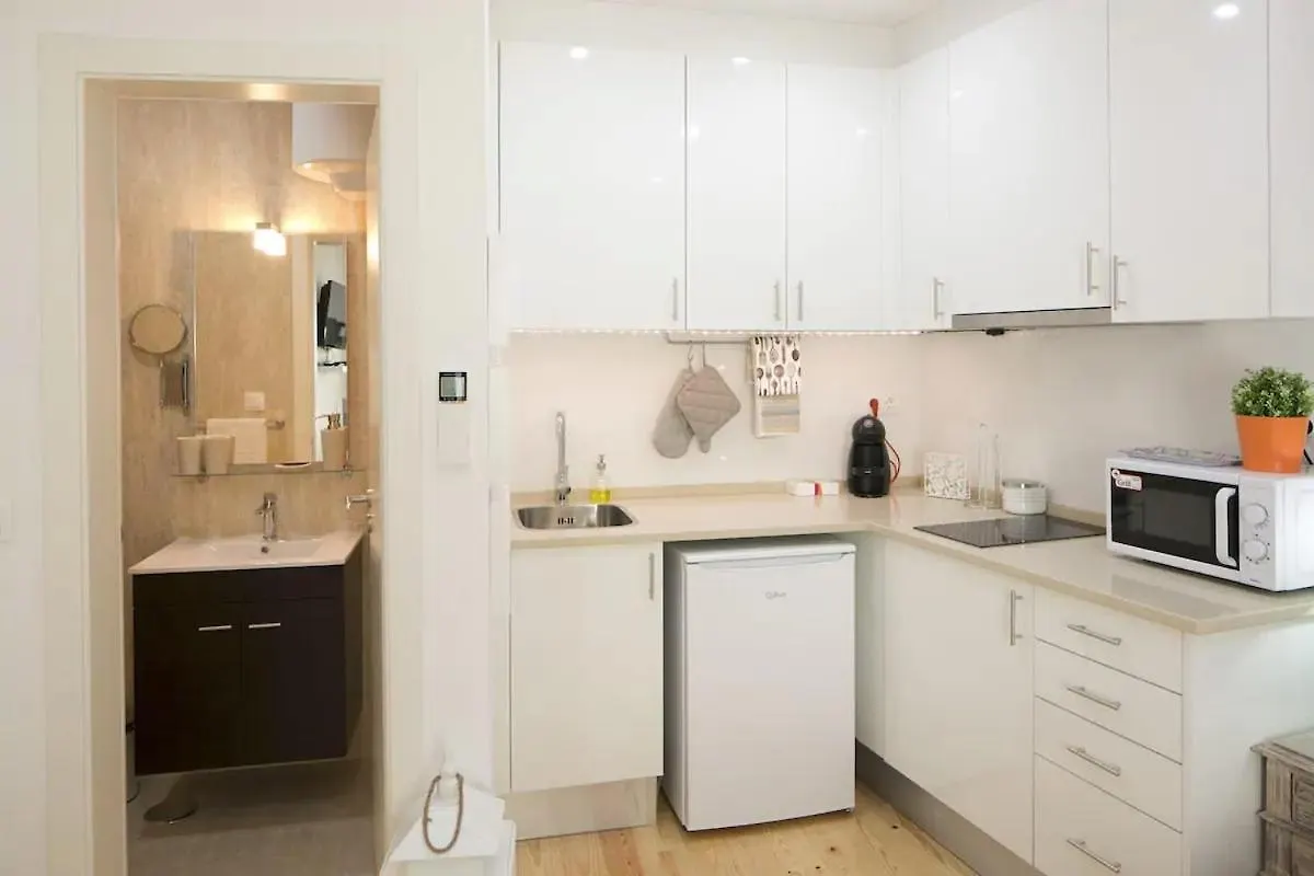 Apartment Very Central Studio Near Subway Lisbon Portugal